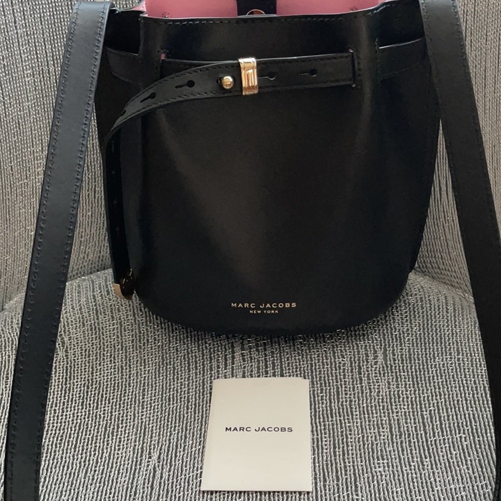 authentic  Marc Jacobs leather bag - Picture 7 of 16